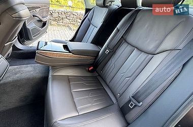 Седан Audi A8 2018 в Дніпрі