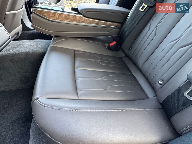 Седан Audi A8 2018 в Днепре