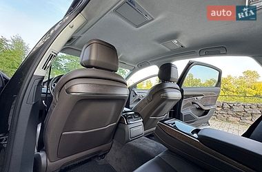 Седан Audi A8 2018 в Днепре