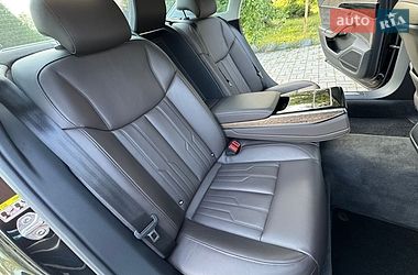 Седан Audi A8 2018 в Дніпрі
