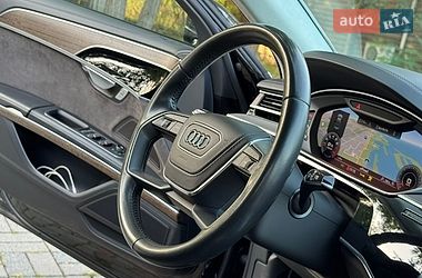Седан Audi A8 2018 в Дніпрі