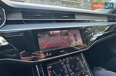 Седан Audi A8 2018 в Дніпрі