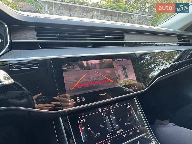 Седан Audi A8 2018 в Дніпрі