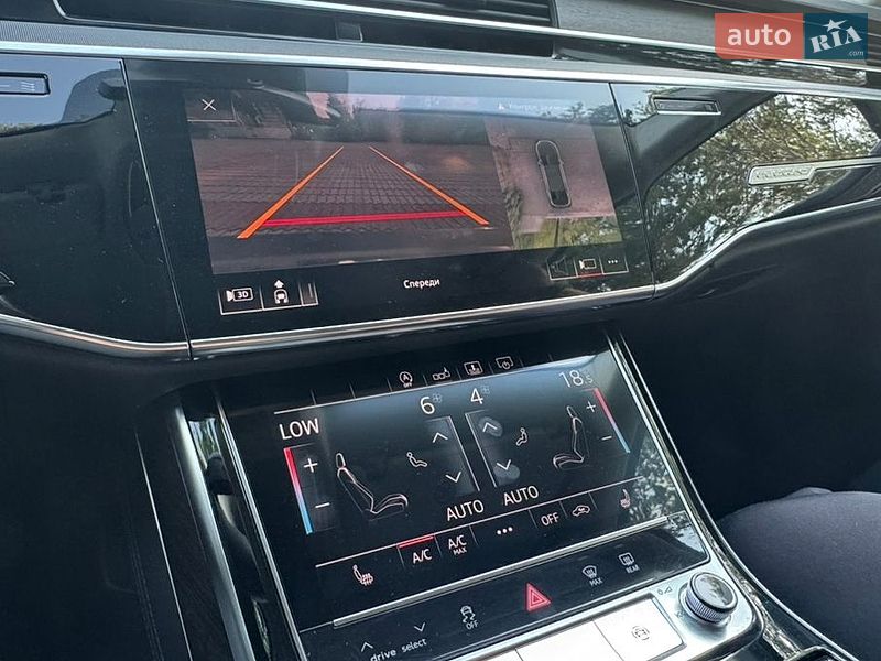 Седан Audi A8 2018 в Днепре