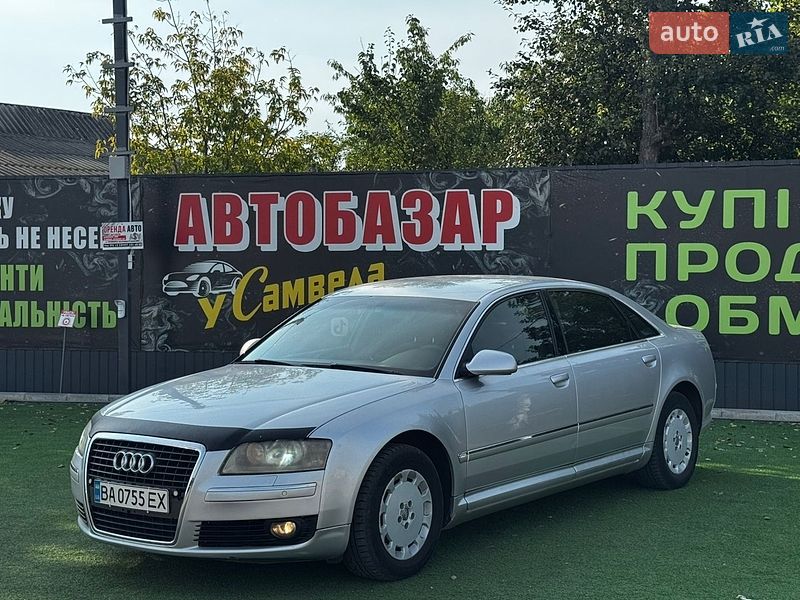 Седан Audi A8 2004 в Первомайську