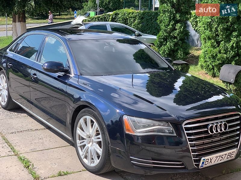 Седан Audi A8 2013 в Каменец-Подольском