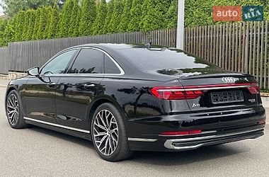 Седан Audi A8 2023 в Киеве