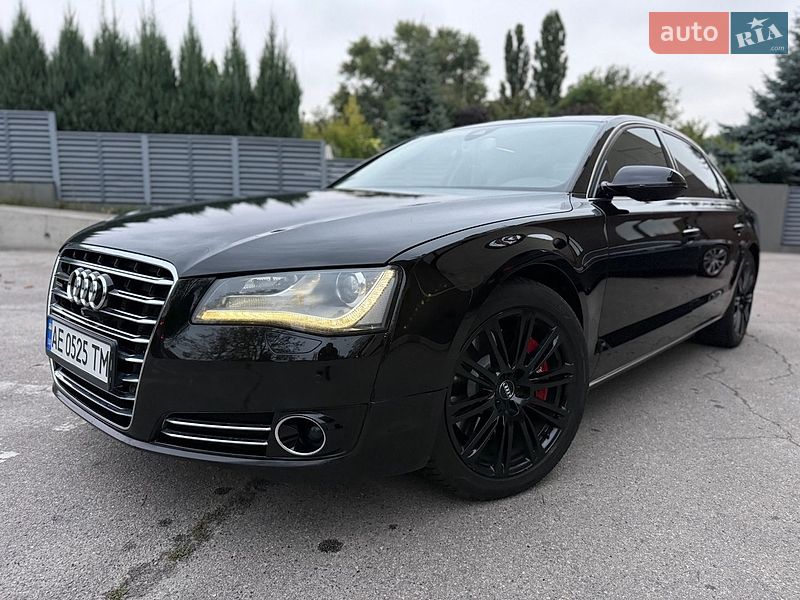 Седан Audi A8 2013 в Днепре