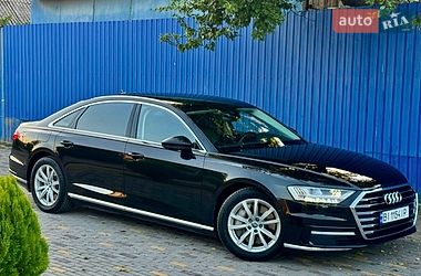 Седан Audi A8 2018 в Дніпрі