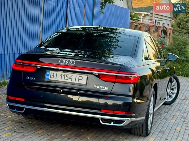 Седан Audi A8 2018 в Дніпрі