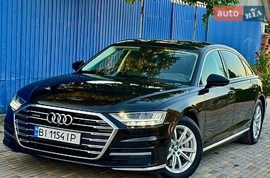 Седан Audi A8 2018 в Днепре