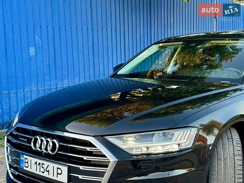 Седан Audi A8 2018 в Дніпрі