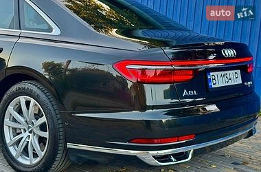 Седан Audi A8 2018 в Дніпрі