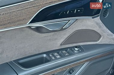Седан Audi A8 2018 в Дніпрі