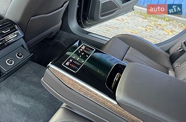 Седан Audi A8 2018 в Дніпрі