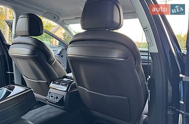 Седан Audi A8 2018 в Дніпрі