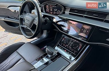 Седан Audi A8 2018 в Дніпрі