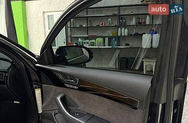 Седан Audi A8 2013 в Надворной