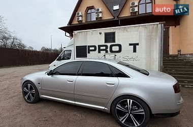 Седан Audi A8 2006 в Стоянці