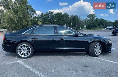 Седан Audi A8 2013 в Киеве