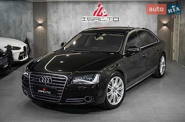 Седан Audi A8 2013 в Одесі