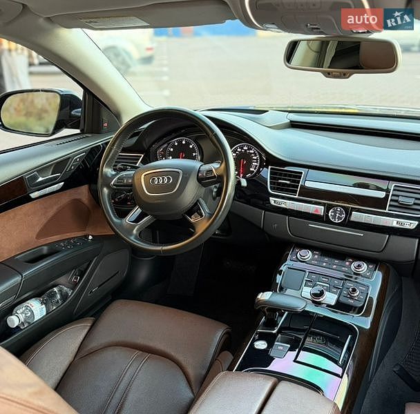 Седан Audi A8 2017 в Києві