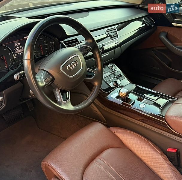 Седан Audi A8 2017 в Києві