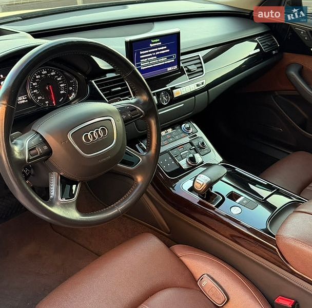 Седан Audi A8 2017 в Києві