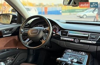 Седан Audi A8 2017 в Києві