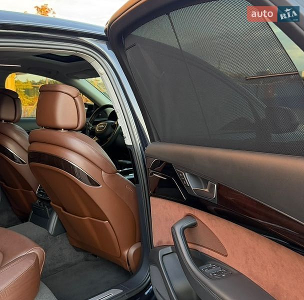 Седан Audi A8 2017 в Києві