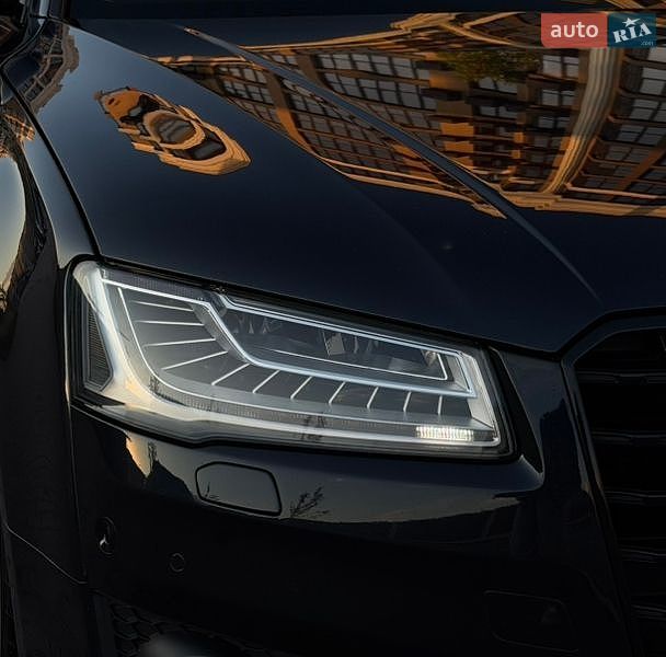 Седан Audi A8 2017 в Києві