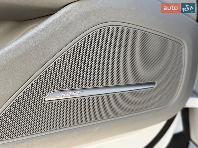 Седан Audi A8 2017 в Киеве