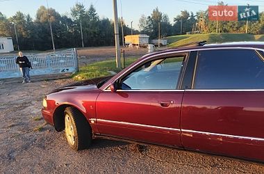Седан Audi A8 1994 в Варві