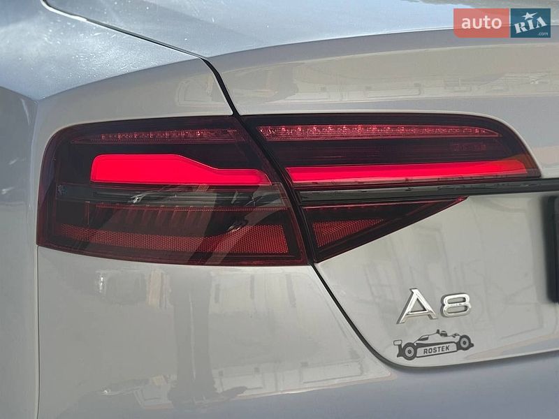 Седан Audi A8 2017 в Києві