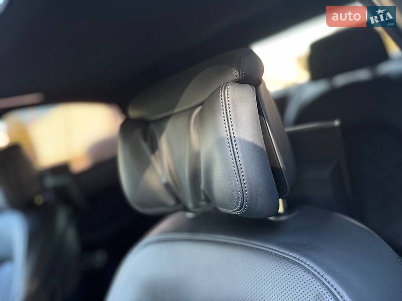 Седан Audi A8 2017 в Києві
