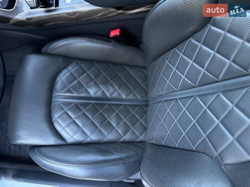 Седан Audi A8 2017 в Києві