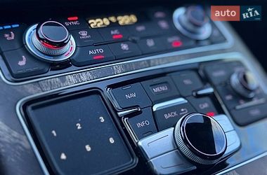 Седан Audi A8 2017 в Києві