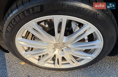 Седан Audi A8 2013 в Киеве