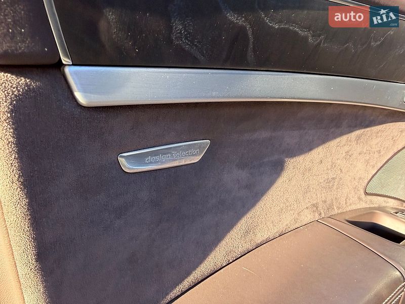 Седан Audi A8 2013 в Киеве
