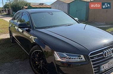 Седан Audi A8 2015 в Яготине