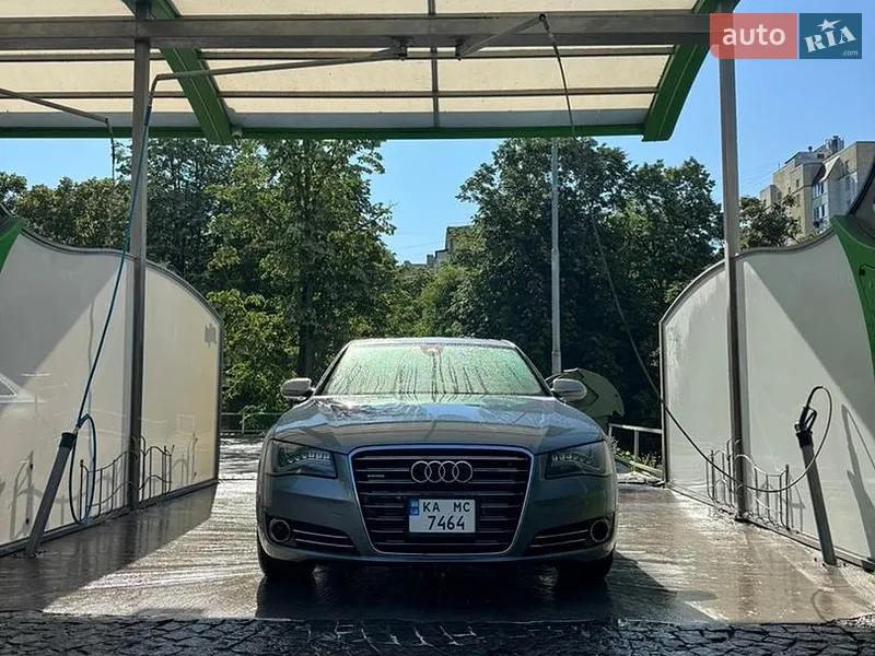 Audi A8 2013