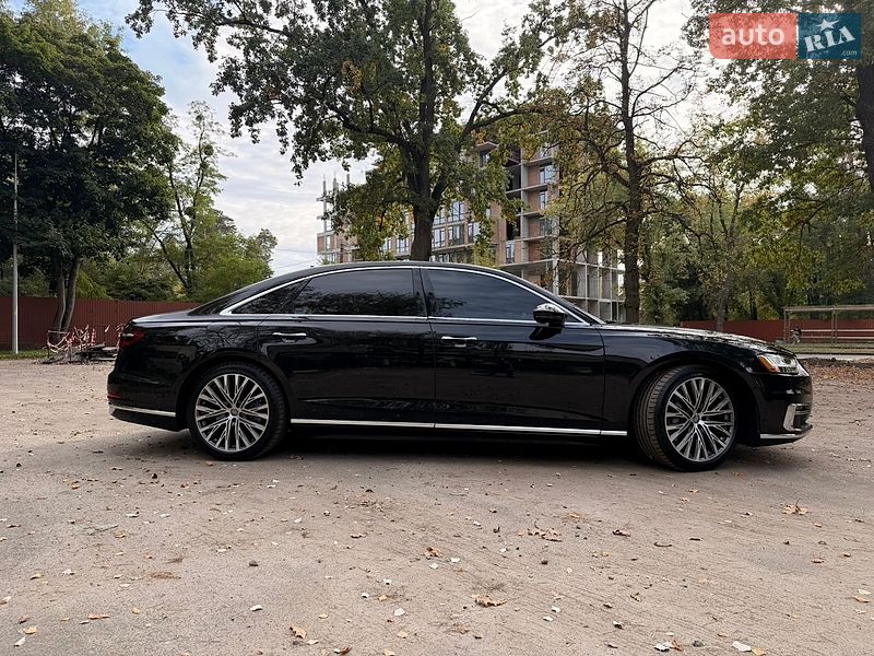 Седан Audi A8 2019 в Києві