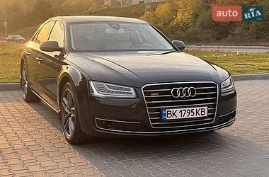 Седан Audi A8 2016 в Тернополе