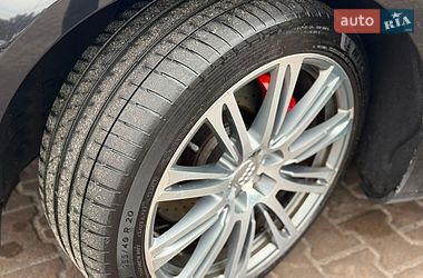 Седан Audi A8 2012 в Павлограді