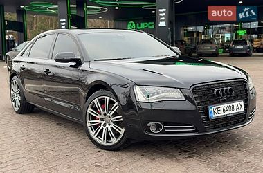 Седан Audi A8 2012 в Павлограді