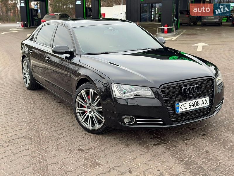 Седан Audi A8 2012 в Павлограді