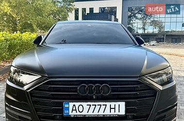 Седан Audi A8 2018 в Мукачево Седан Audi A8 2018 в Мукачево