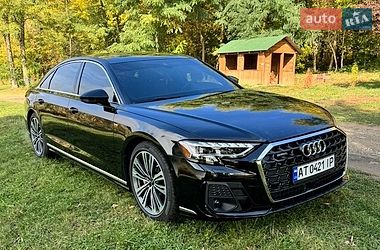 Седан Audi A8 2022 в Ивано-Франковске
