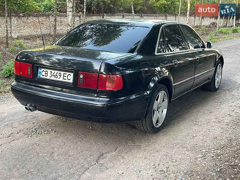 Седан Audi A8 1996 в Прилуках