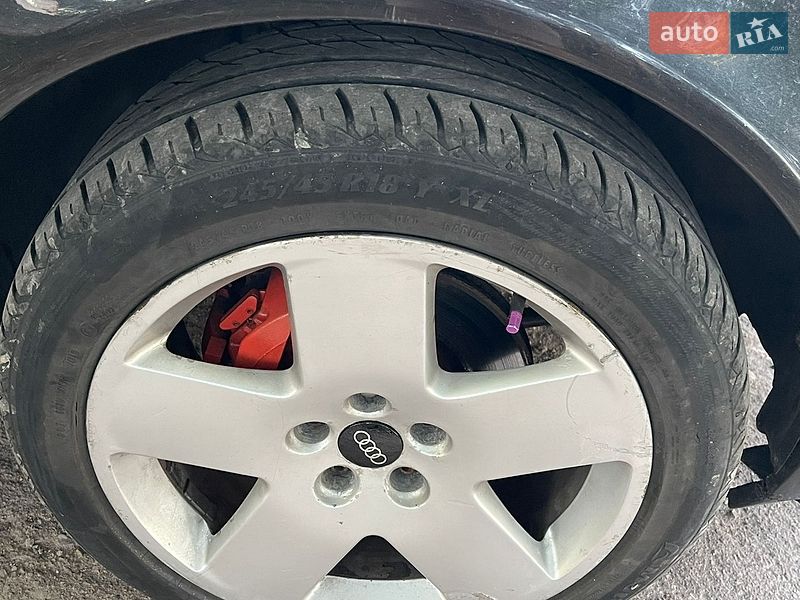 Седан Audi A8 1996 в Прилуках